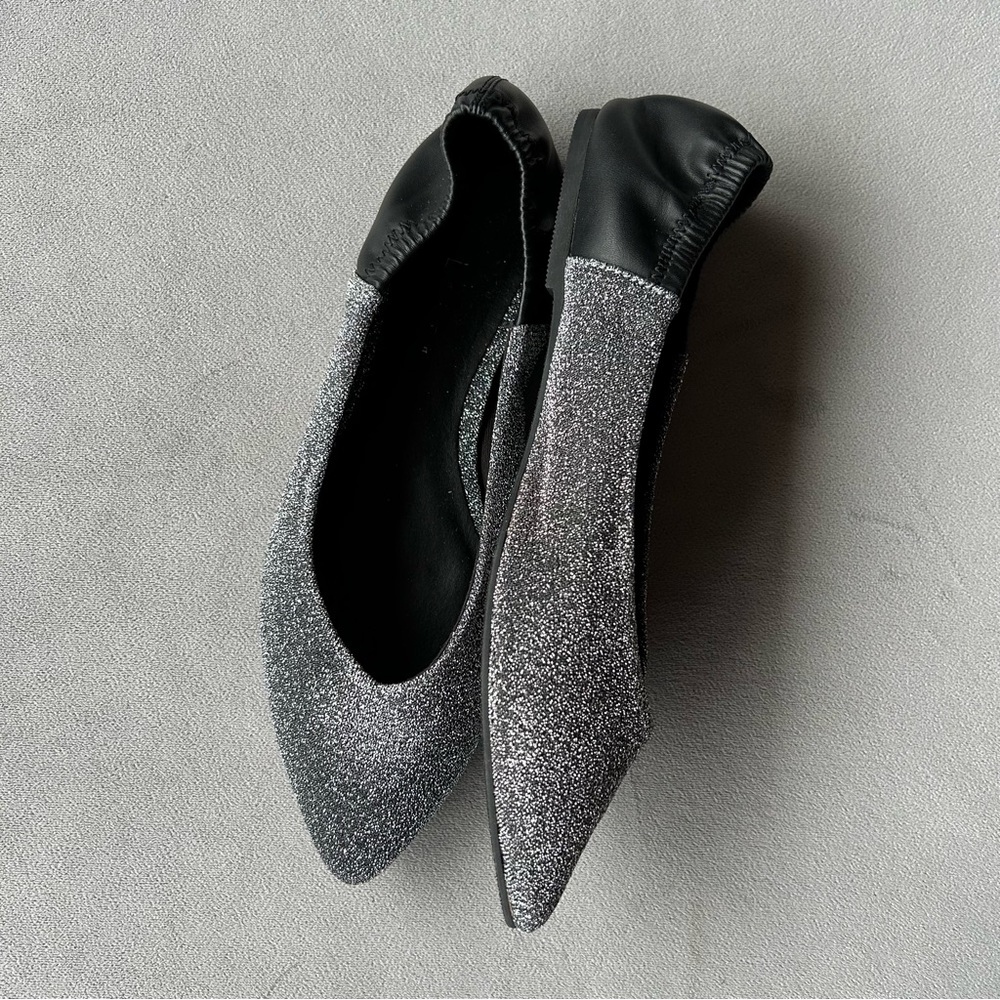 Leith ~ Silver Pointed Toe Ballet Flats ~ Women’s Size 6